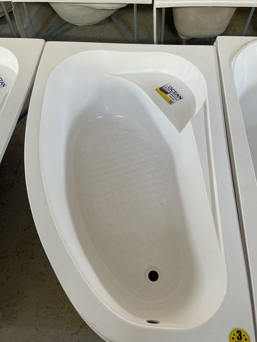 Ванна акрил для дома квартиры