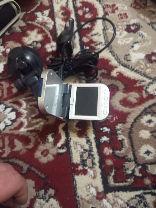 Это видеорегистратор Ritmix F-20M