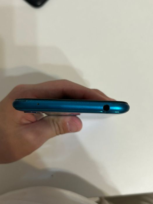 Телефон Huawei Y7