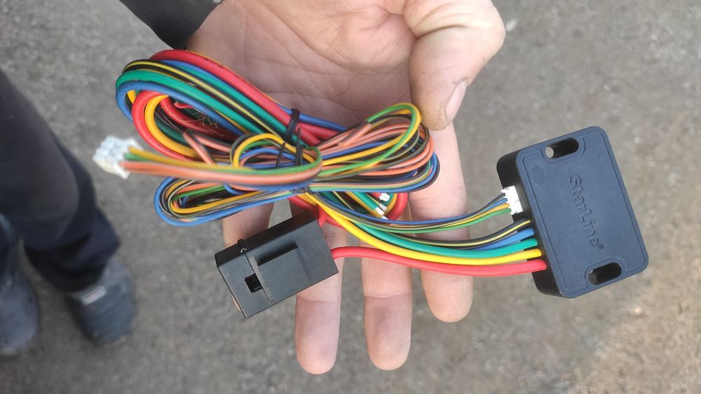 Силовой модуль starline. Модуль запуска старлайн. Модуль запуска starline. Модуль автозапуска starline. Модуль запуска старлайн.