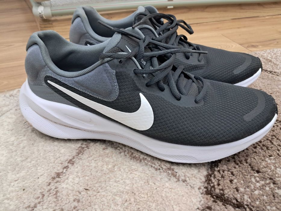 Мъжки мъжки маратонки 45.5