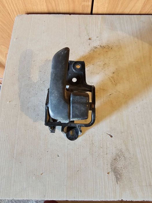 Пластмасса разная для Тойота Карина-Е