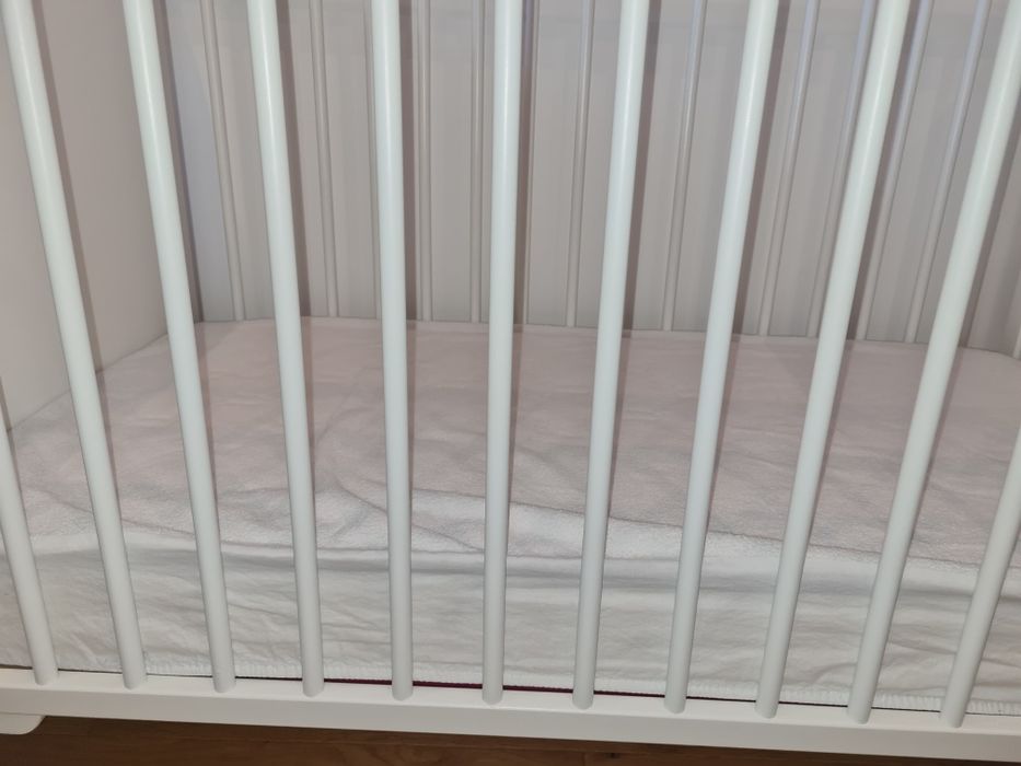 Бебешко креватче IKEA+ матрак Magniflex Pierre Carden + протектор