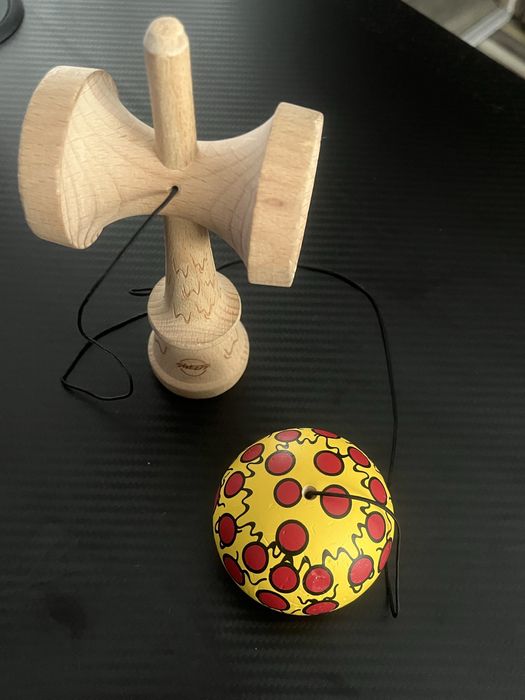 Kendama Broken Sweets Pizza