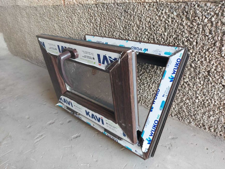 форточка пластиковая