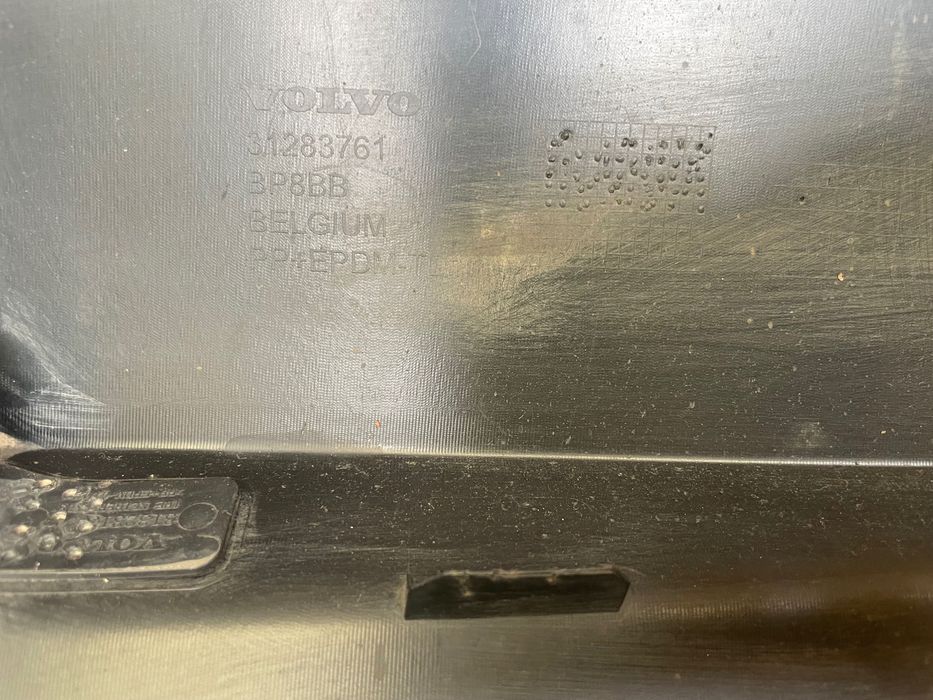Fusta bara spate volvo v40