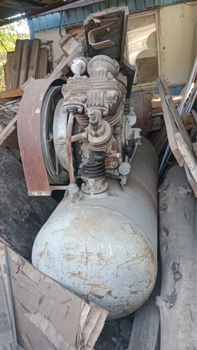 Продам компрессор 380