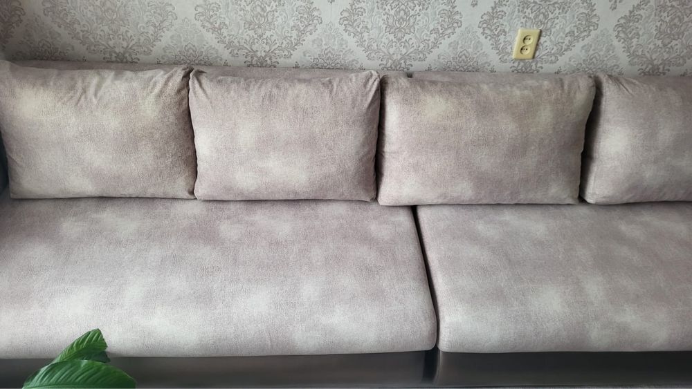 Продам диван в отличном состоянии