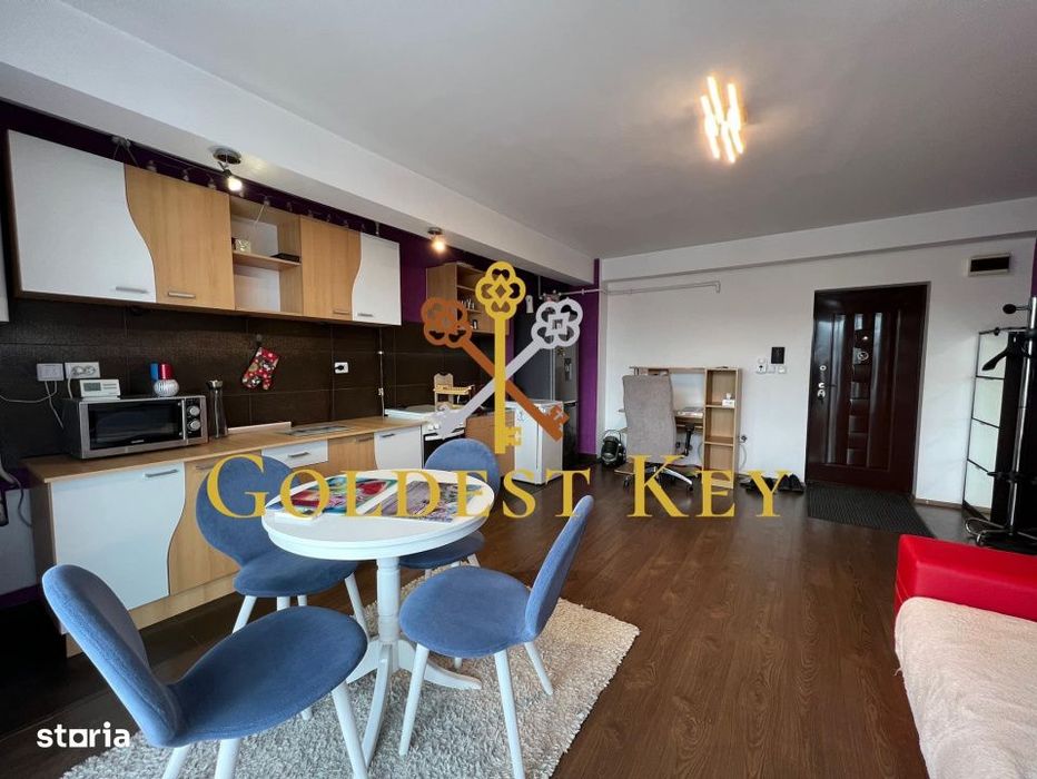 Apartament 2 camere, balcon. Aer conditionat. Lift. Orientat SUD.