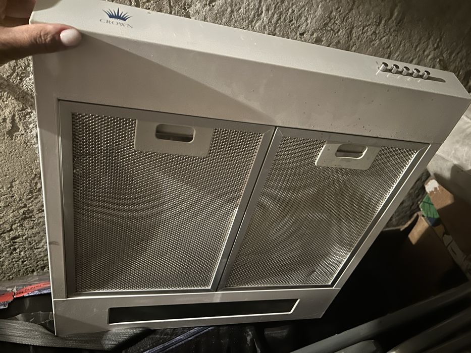 Продам вытяжку для кухни