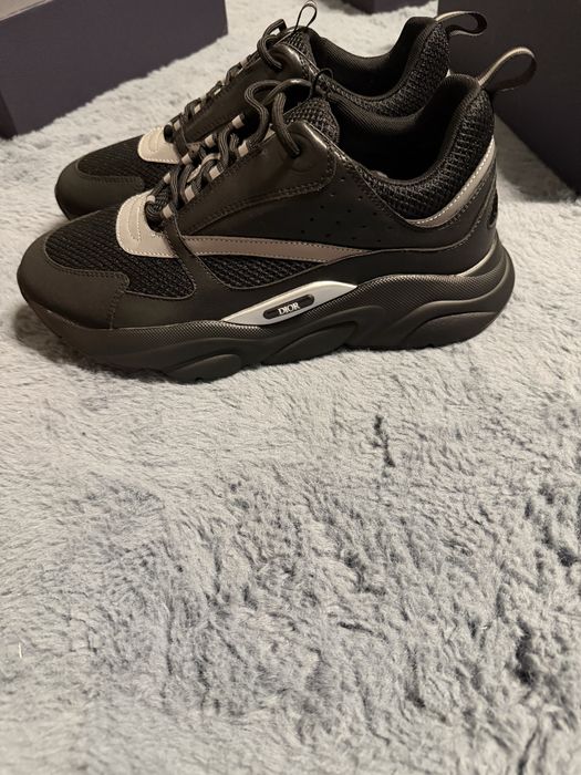 Dior b22 чисто нови