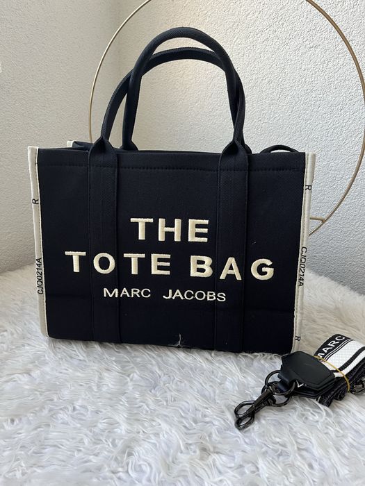 Marc jacobc с къса и дълга дръжка