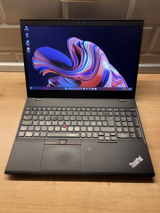 Laptop Lenovo ThinkPad T580 i5 gen 8 8GB RAM 256GB SSD 15.6 inch