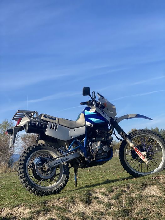 Продавам Suzuki dr 650
