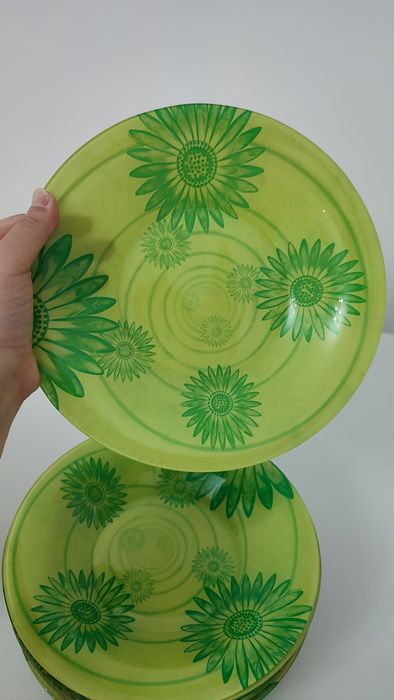 Стеклянные тарелки,в отличном состоянии