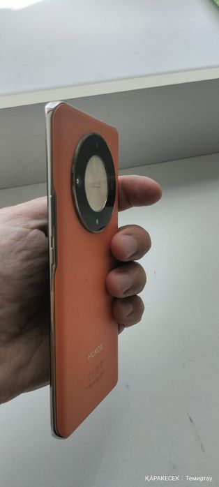 Продается телефон HONOR X9B