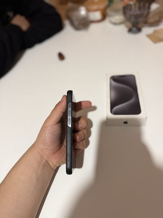 Продам айфон 15 про