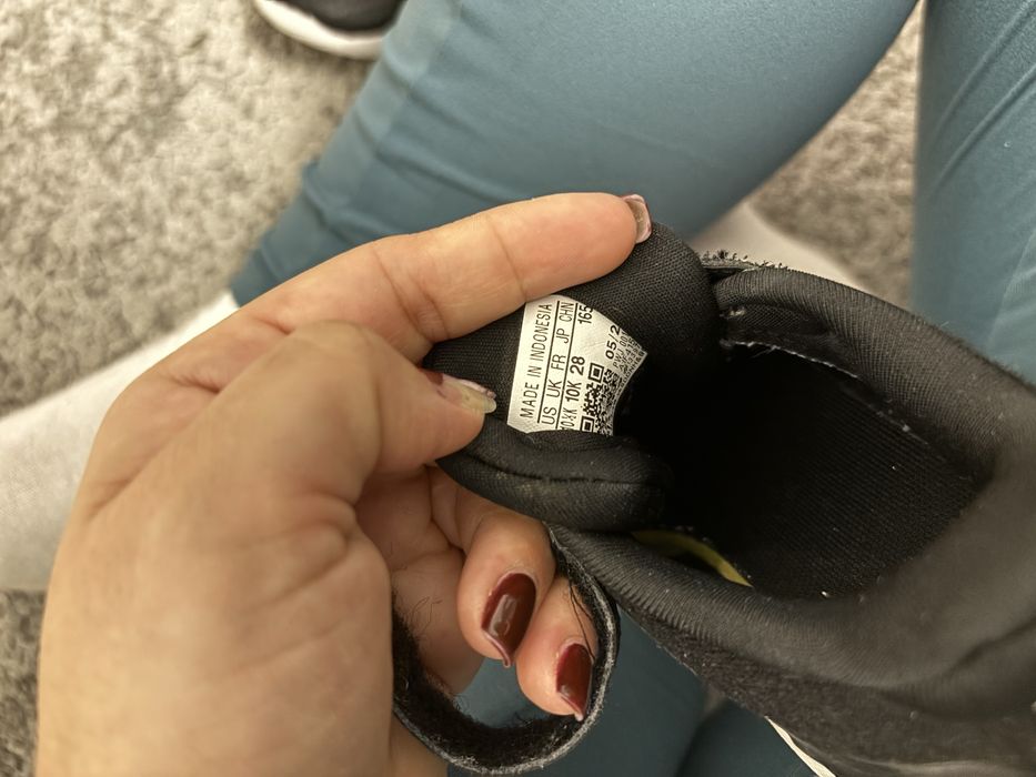 Adidasi Adidas marimea 28