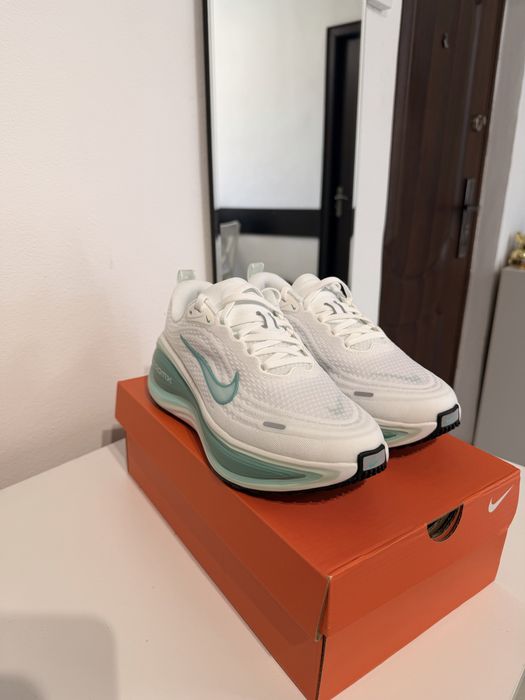 Nike Vomero Plus White Bleached Turquoise