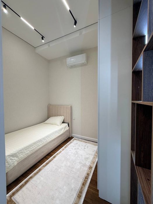 Poytaxt Gavhari Продается 4 комнатная квартира ремонт Ц-2 Алайский