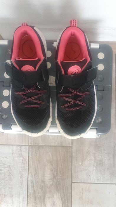 Детски маратонки за момиче