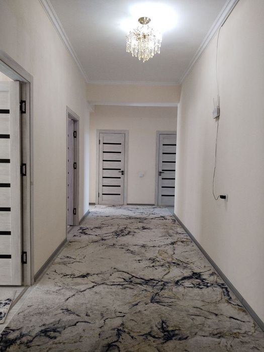 Продам свою квартиру срочно 3-х комнатную. Ремонт от застройщика.
