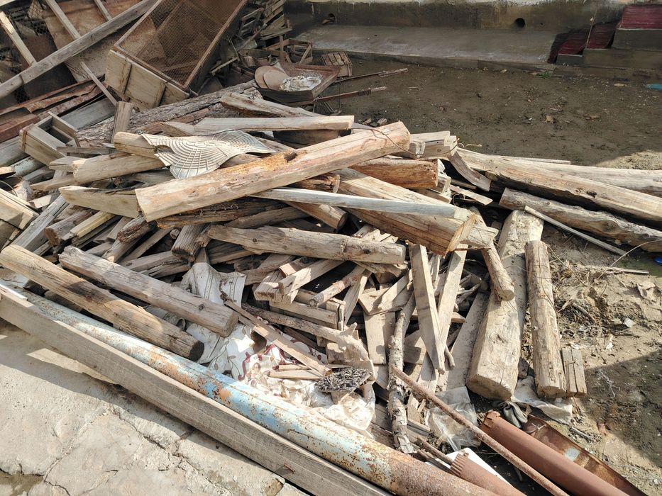 Утин сотилади, тахта, кундалар, каламалар