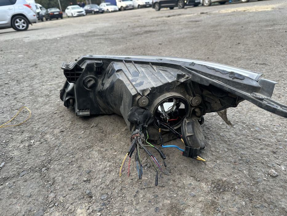 Продам фару Kia Rio