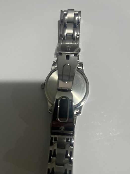 Продам часы Bulova