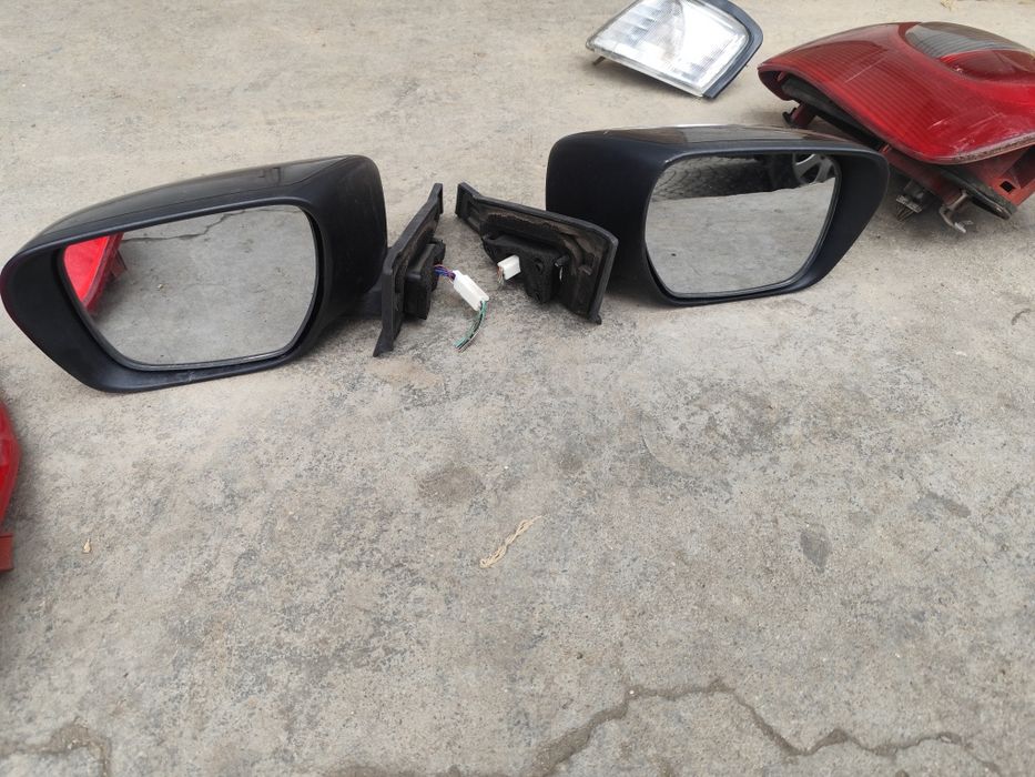 Огледала за mazda 5 2000 и нагоре