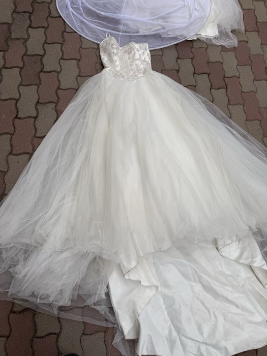 Продам красивое свадебное платье