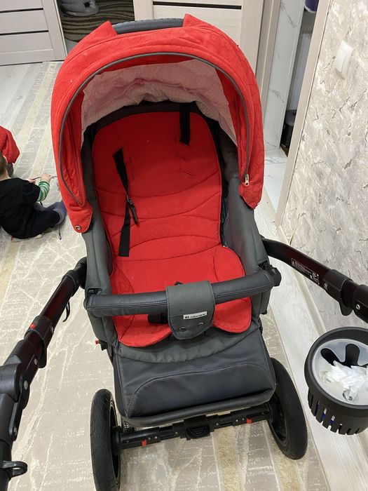 Срочно продам  очень хорошую каляску