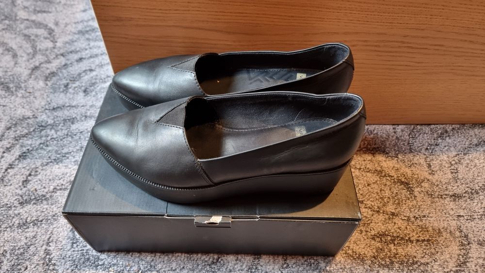 Pantofi mocasini din piele pt. dama VAGABOND FLAX negru marime 38