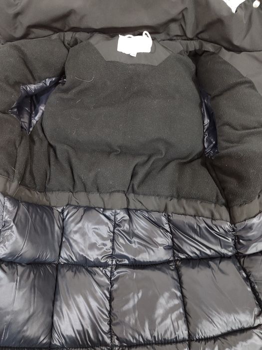 Продам куртку в идеальном состоянии на девочку.