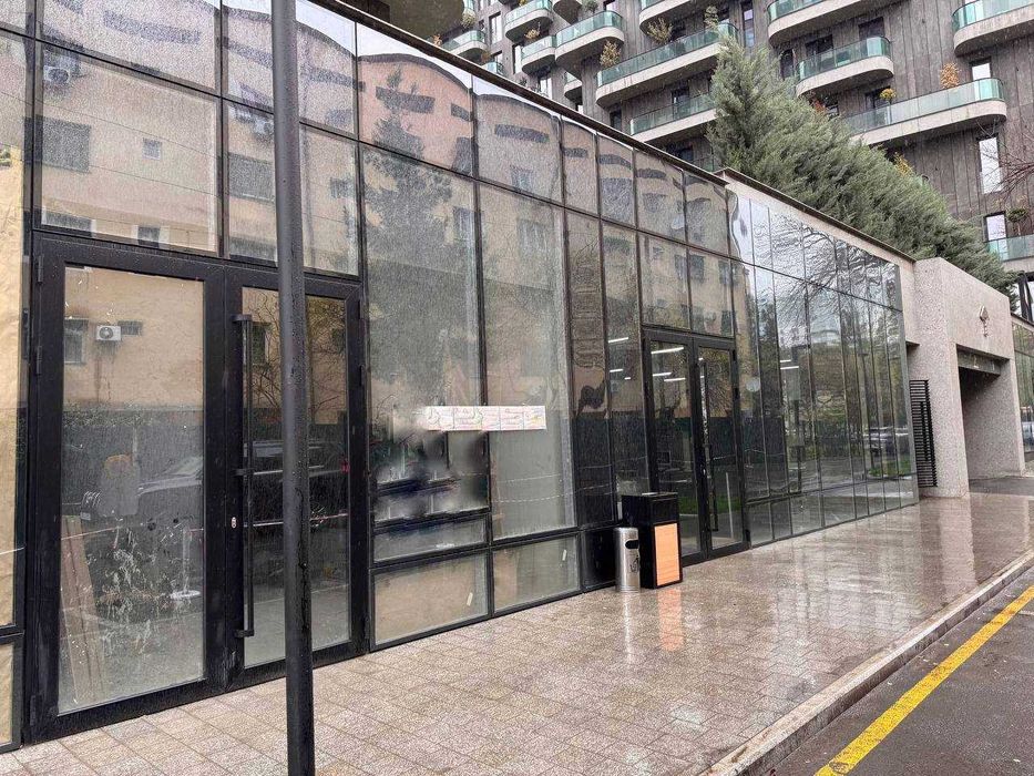 Сдается офисное помещение в ЖК "А" класса Parkwood  185 м2.