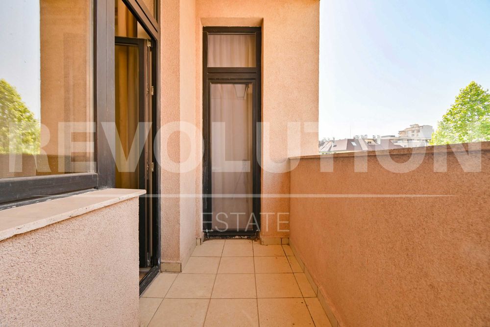 Продава се Тристаен апартамент в София, Витоша - 137 кв.м за 2592 €/кв.м - Снимка #13