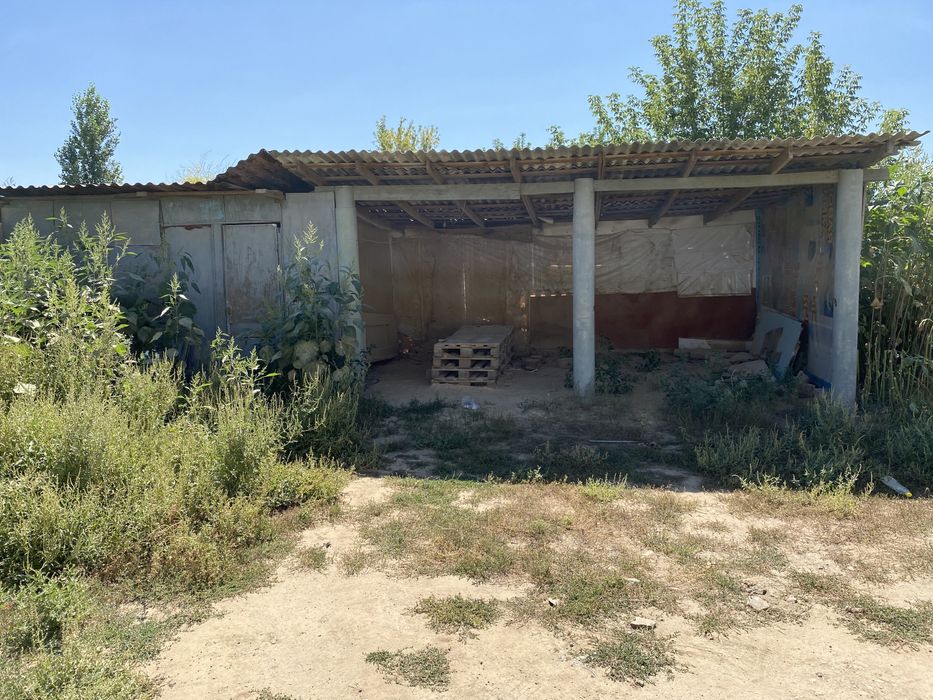 Продам участок имеется все коммуникации