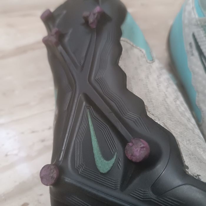 Футболни обувки Nike Phantom GX Academy 44 номер