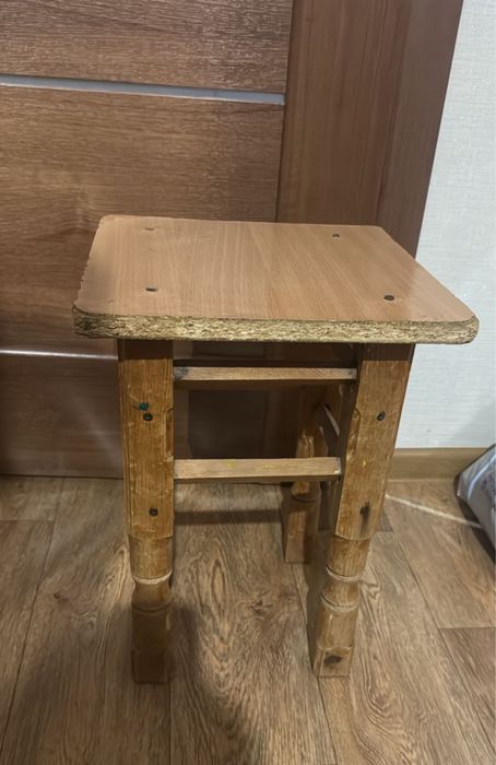 кухонный стульчик/табурет