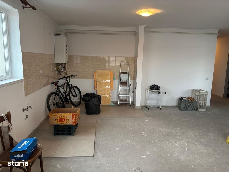 Vand apartament 3 camere Dambul Rotund