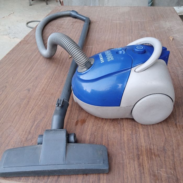 Пылесос самсунг в хорошем состоянии