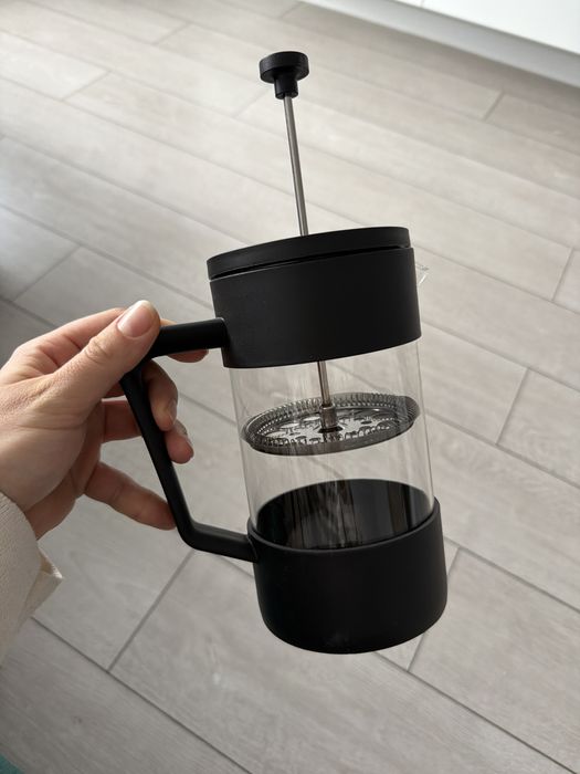 Vand cafetiera din sticla