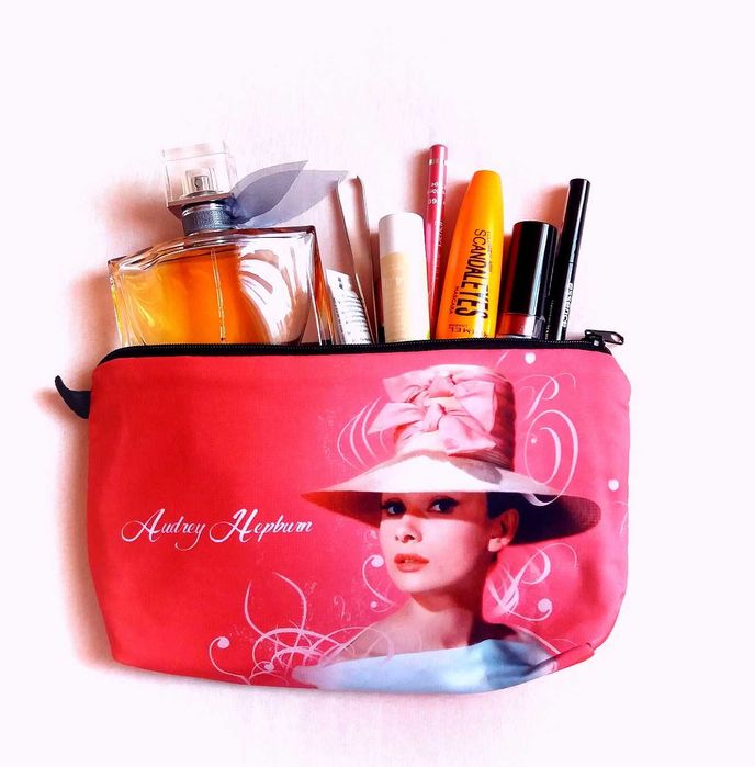 Големи несесери с различни принтове