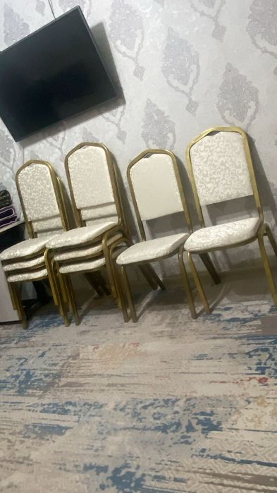 Стулья продам недорого