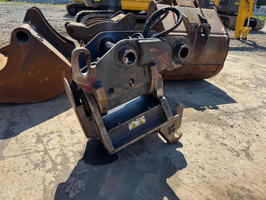 Sistem Powertilt, 1x cupa sapat, 1x cupa taluz pt excavator 14-21 Tone