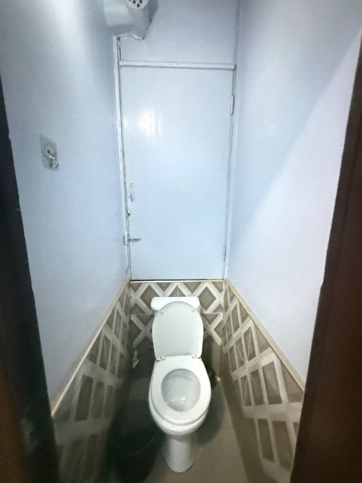 18 kvartal 2 xonali uy sotiladi srochna