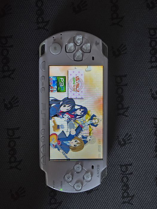 Прошитый psp 2000