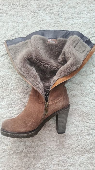 Продам зимние сапоги