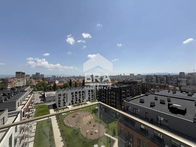 Продава се Тристаен апартамент в София, Красно село - 150 кв.м за 2867 €/кв.м - Снимка #9