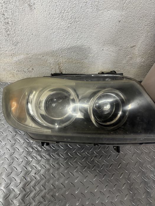 Фарове бмв е90 на части